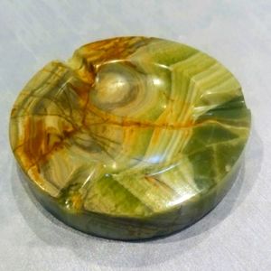 Onyx slab / granite round ashtray